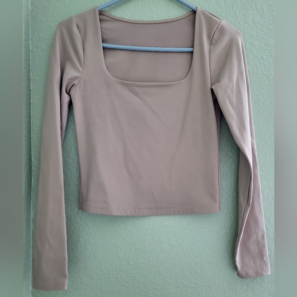 A&F top - Picture 3 of 5